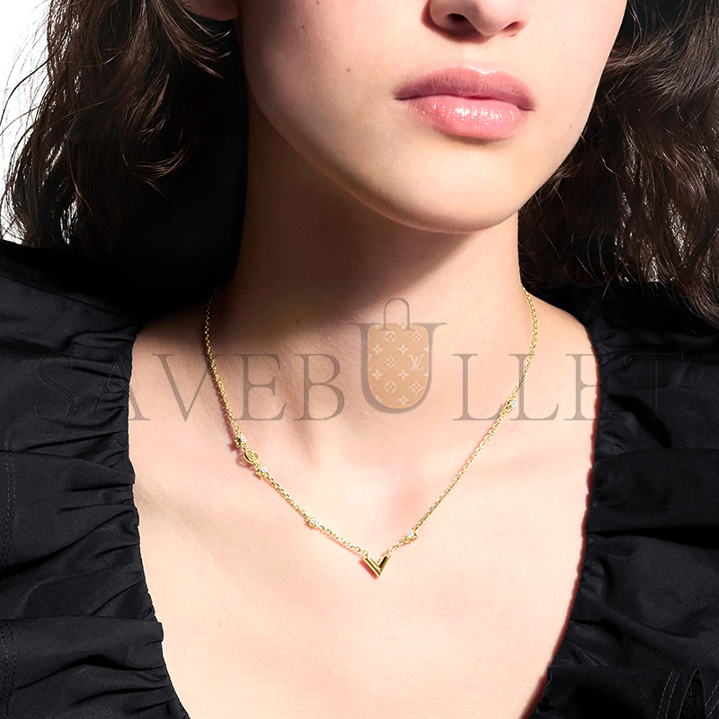 L0vis Vvtt0n ESSENTIAL V STRASS PM NECKLACE M04236